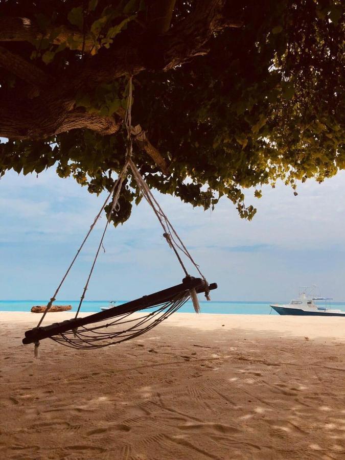 Huvan Inn Fulidhoo Bagian luar foto