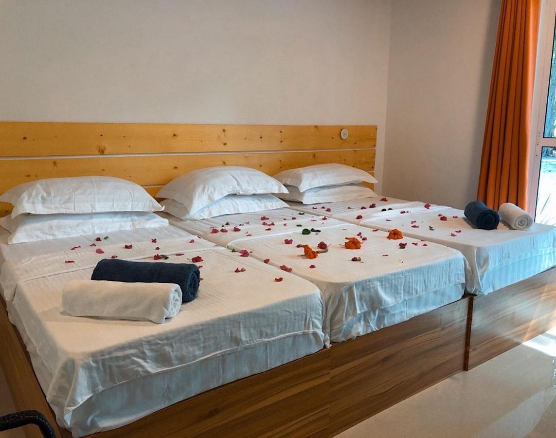 Huvan Inn Fulidhoo Bagian luar foto