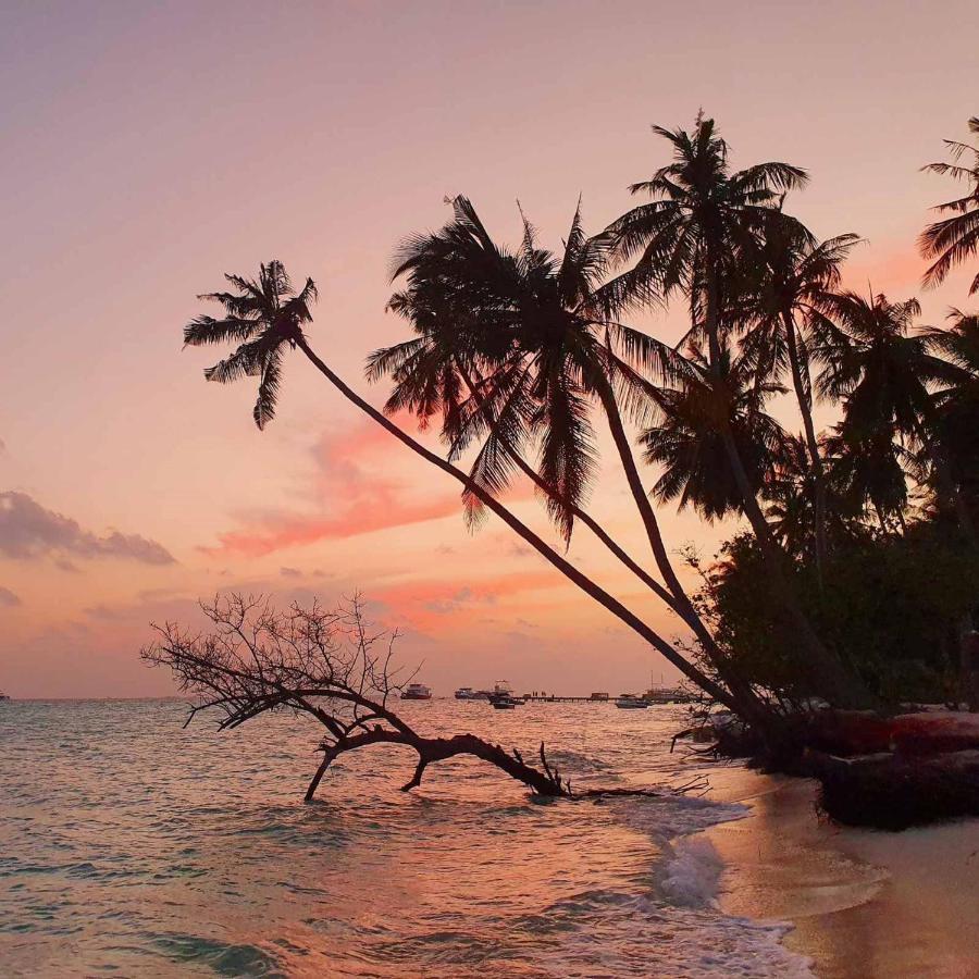 Huvan Inn Fulidhoo Bagian luar foto
