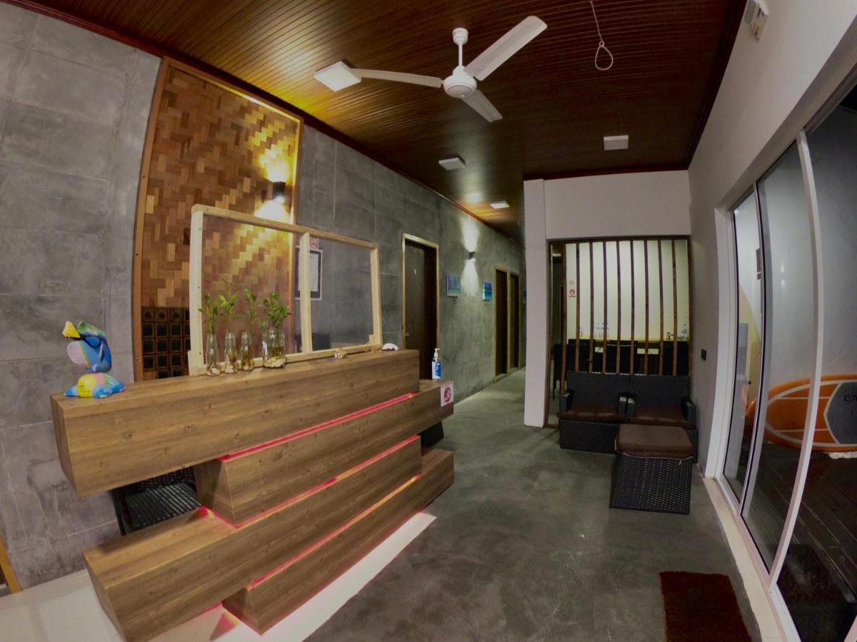 Huvan Inn Fulidhoo Bagian luar foto